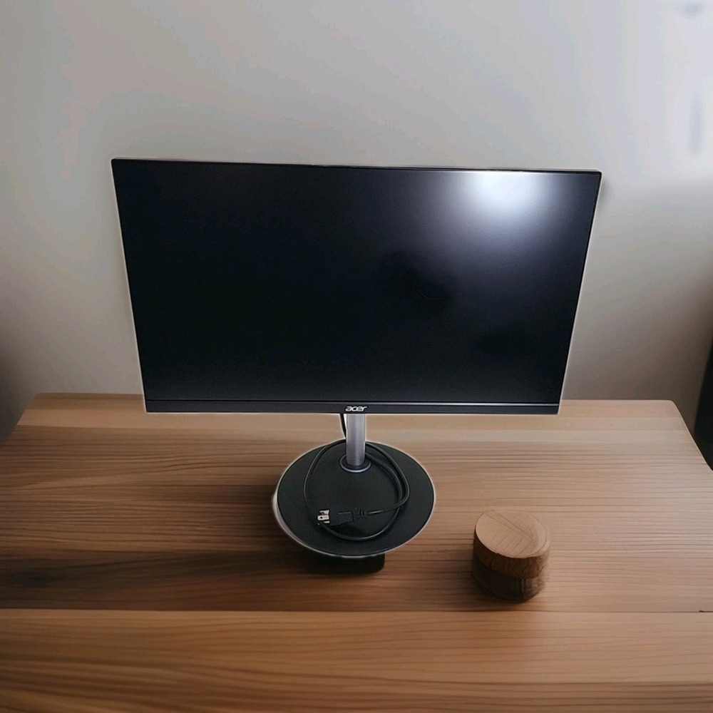 Acer Nitro XF243Y 23.8" Gaming Monitor – 165Hz – IPS – Good Condition.